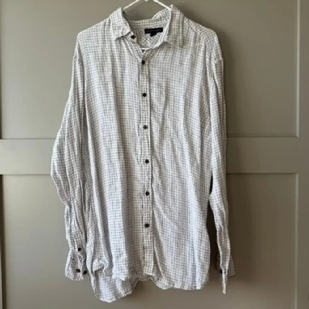 Banana Republic Button Down Shirt Men XL White Grey Windowpane Plaid Long Sleeve